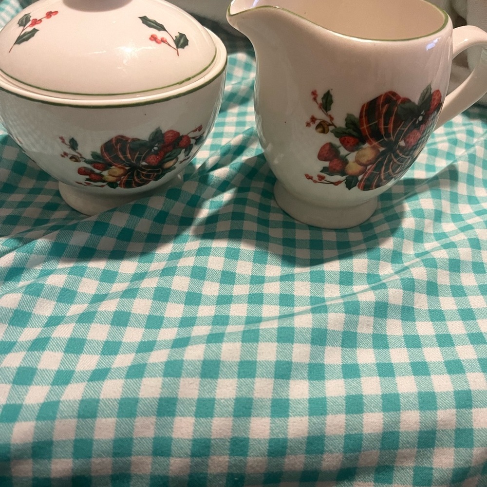 Holiday Creamer and Sugar Set with Holly Design